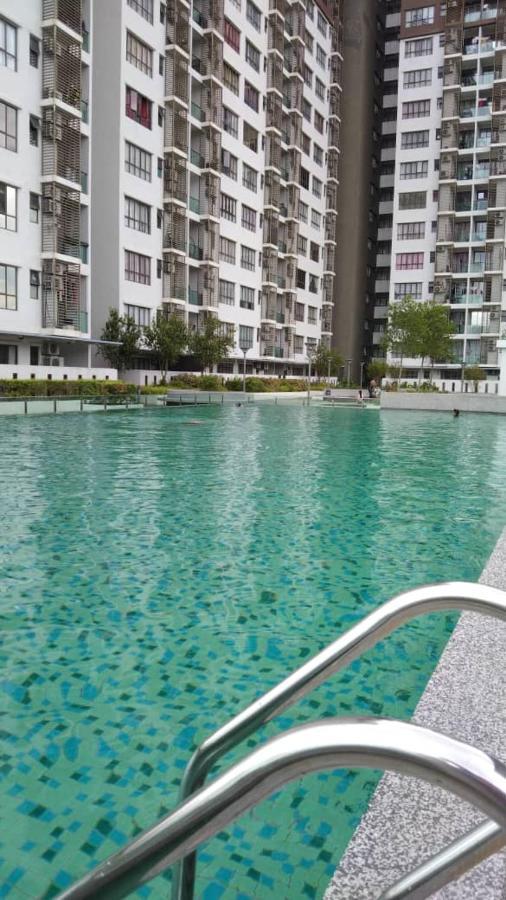 Sg Buloh Cozy Apartment Wifi & Netflix Sungai Buloh Exteriér fotografie